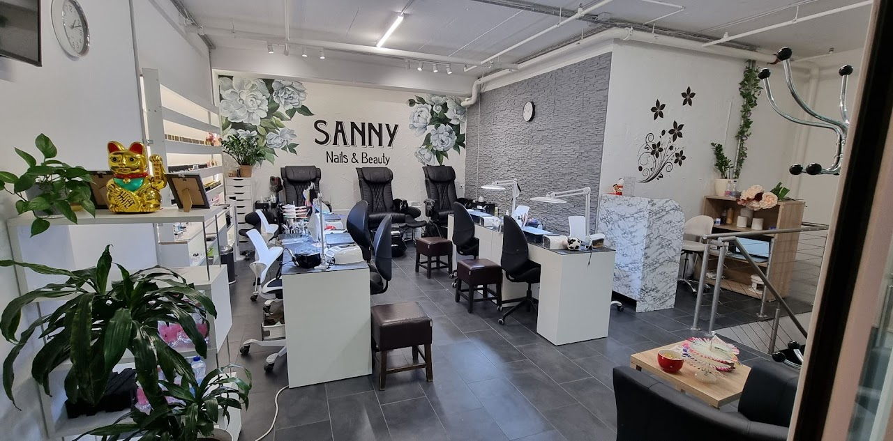 SANNY Nails & Beauty Salon Interieur in Aarau